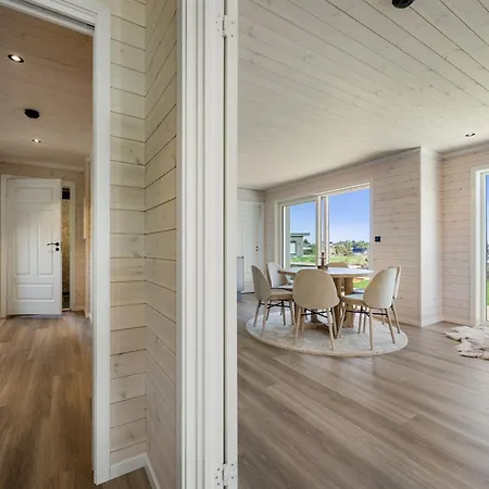 Ny I Skjærgården Feriehus *